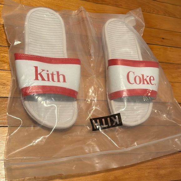 Kith X Coca Cola Slides - Picture 1 of 2